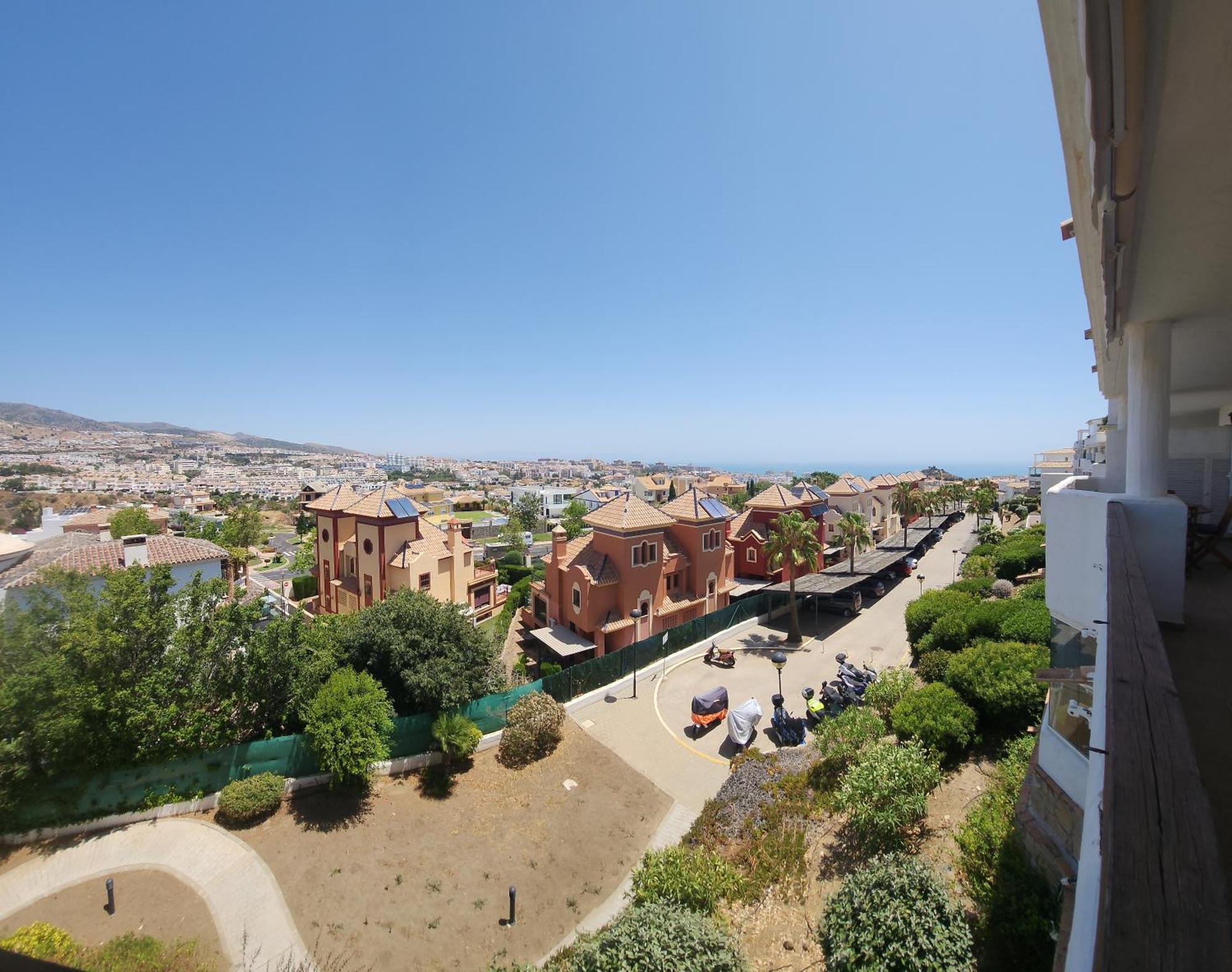 Lejlighed En Benalmadena, Con Vista Al Mar *